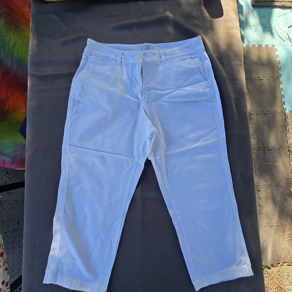 crown & ivy White Capris Charlotte 10P A-6
